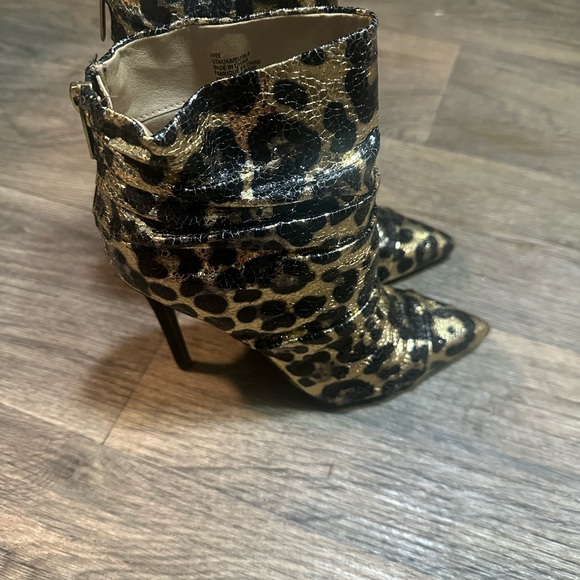 Women’s Leopard Print Ankle Boots - Picture 1 of 6